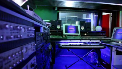 "AMAZING STUDIO BY DJ MAZE" Locations / préstations audio video photo