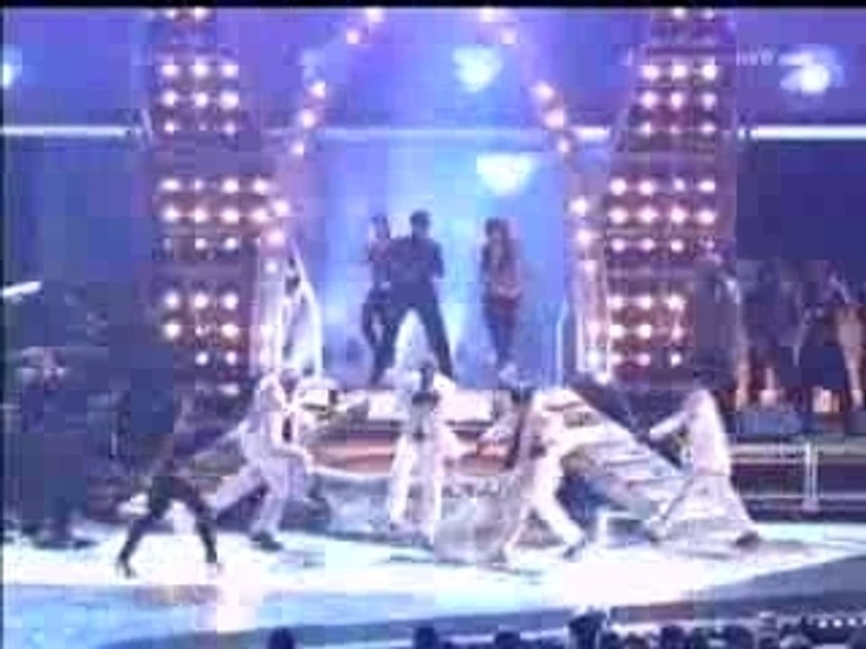 Usher and James Brown at Grammy 2005