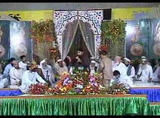 下载视频: Mehfil Zikr-e-Habib Part 2 - Full HD Quality Mehfil e Naat by Owais Raza Qadri