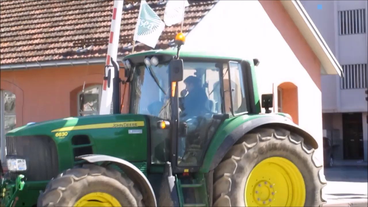 Manifestation des agriculteurs des Hautes-Alpes à Gap contre les conséquences de la loi sur l'eau sur l'irrigation
