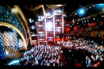 Idina Menzel, Performing Live at the Oscars, This Video was recorded by cellphone.