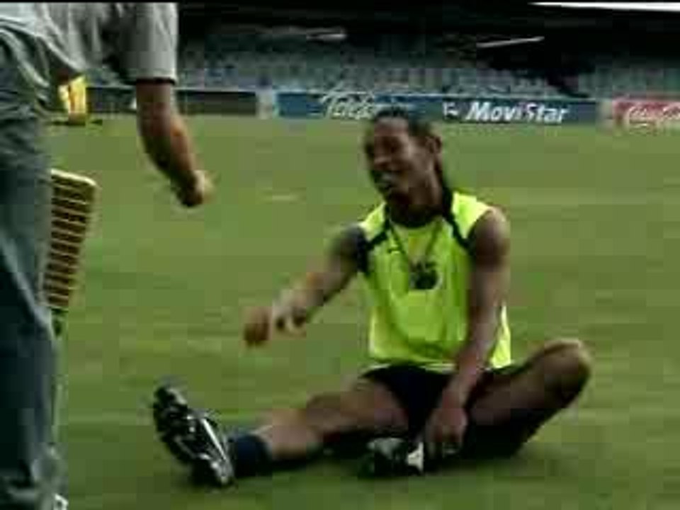 Nikefootball_ronaldinho_low