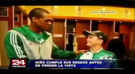 Niño neozelandés cumple su deseos antes de perder la vista