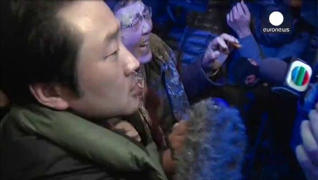 Relatives of passengers on missing Malaysia aircraft accuse authorities of negligence