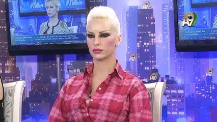 Fethullah Gülen hocamızı sevenler onun Mehdi olmasına hüsn-ü zan edebilirler.