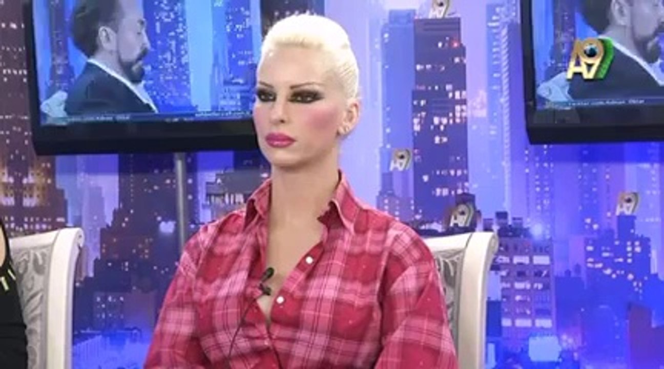 Adnan Oktar: Plajda elimde sopayla gezmem gerekiyor