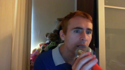 Wiwi égratigne "guitar man" de Michael Jones