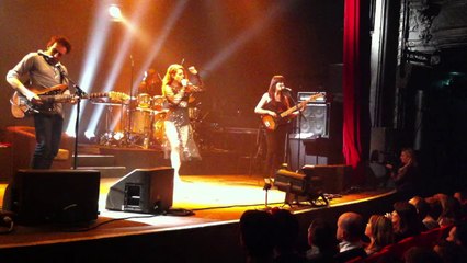 Elodie Frege Cigale (12) - " ma folie passagere " , " l"amour a 3 "