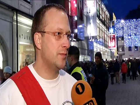 Glöckler zum ersten mal mit den Linzer Perchten in Linz Linzer City Ring 2013