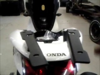 Installing a GIVI E30 Top Case on a Honda PCX125