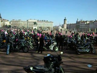 Toutes en motos 2014 Place Bellecour