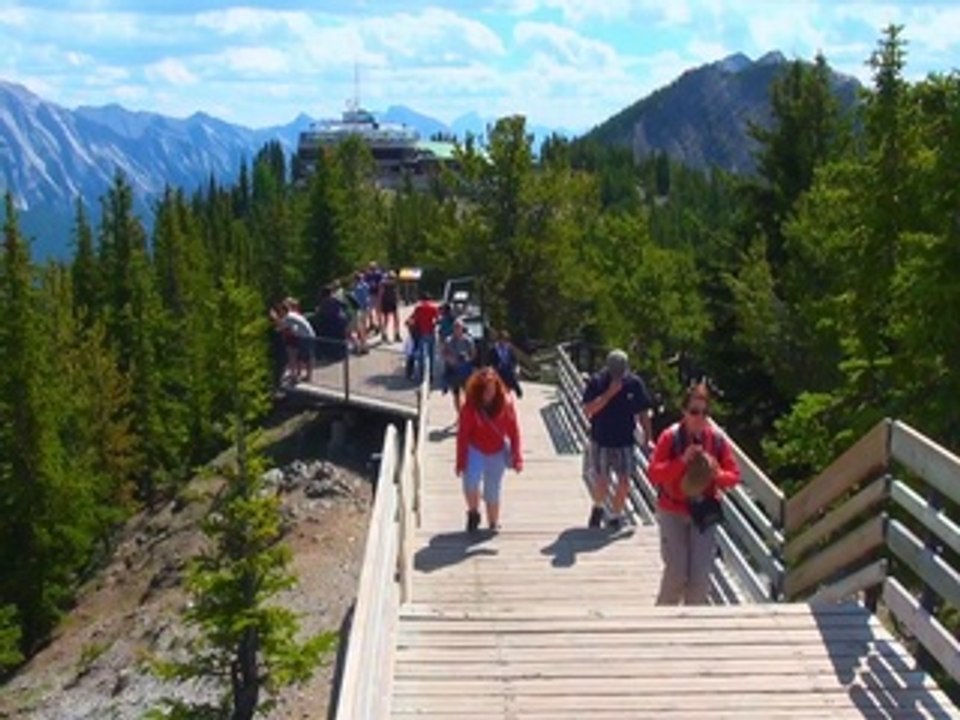 Boardwalk to Sanson's Peak in Banff NP.