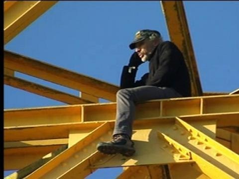 Serge Charnay, le papa perché l'année dernière sur une grue est en garde à vue - 10/03
