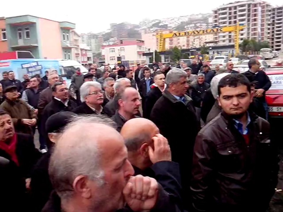 ATAKUM BELEDİYE BAŞKANI METİN BURMA: "SİYASETTE KADIN-ERKEK DENGESİNİN SAĞLANMASINI İSTİYORUM"