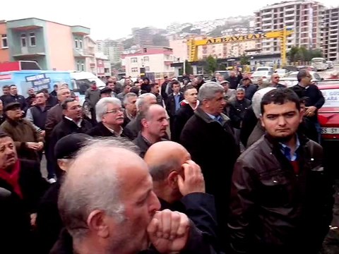 ATAKUM BELEDİYE BAŞKANI METİN BURMA: SİYASETTE KADIN-ERKEK DENGESİNİN SAĞLANMASINI İSTİYORUM