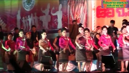 การแสดงของศิลปินเพชรภูไท(2) 3มีค2557งานกาชาดกาฬสินธุ์