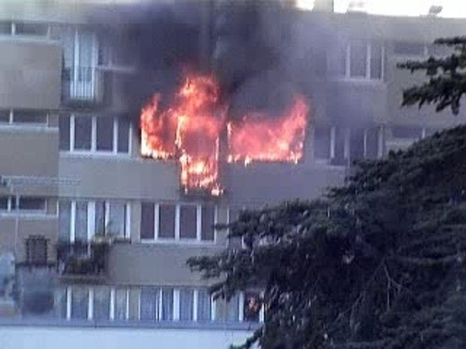Incendie d'appartement Orly Parc