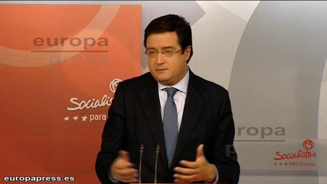 PSOE cree que "nadie pone la cara" por Rajoy