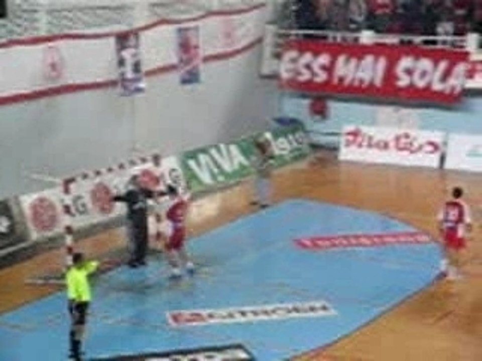 [HAND] ESS 24-22 est :: Ambiance BR 1