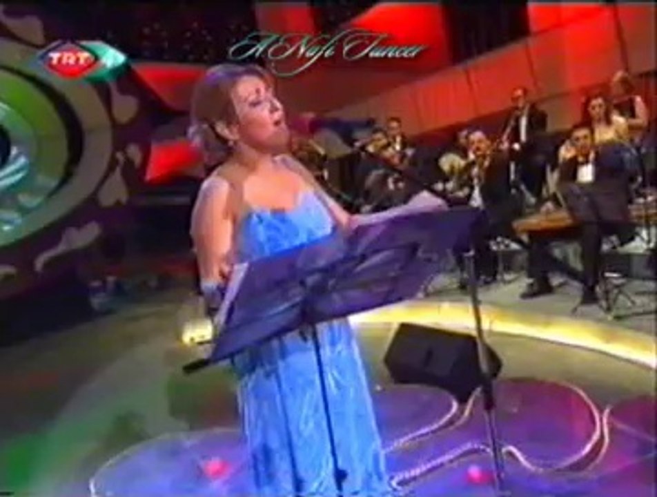 Hilâl YÜZER-Beklerim Her Gün Bu Sâhillerde Mahzun Böyle Ben-2