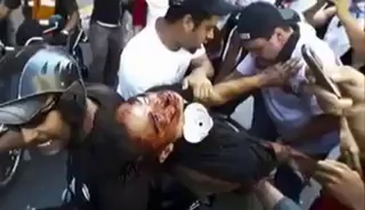 Venezuela y soldado de la patria despierta!!