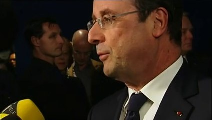 François Hollande assiste à l'avant-première du dernier Alain Resnais, "Aimer, boire et chanter"