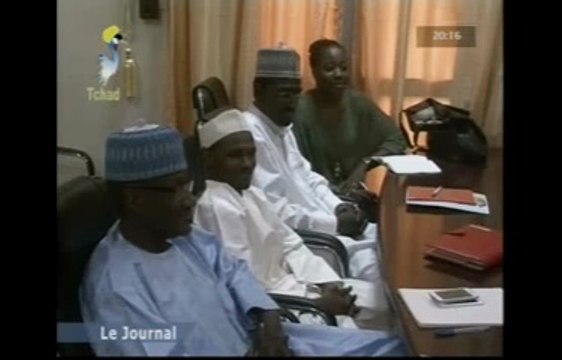 MOUSSA MHT AGREY MINIS. DE L'AGRICULTURE ET LES 2 PORTRAITS DE DEBY AU SALON DE L'AGRICULTURE DE PARIS UN ALLIE DE LA FRANCE!!!