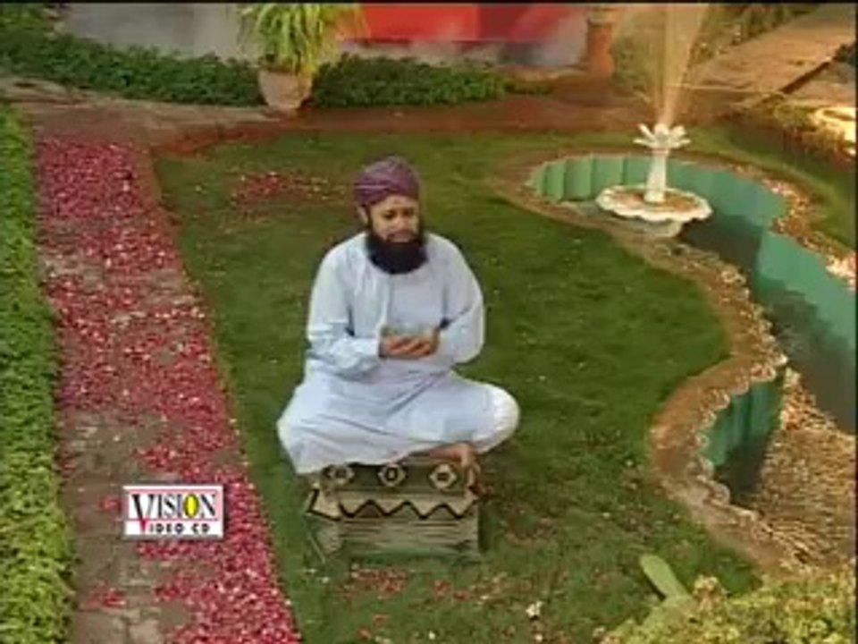 Raaste Saaf Batate Hain k aap ate hain owais raza qadri naat (QTV)
