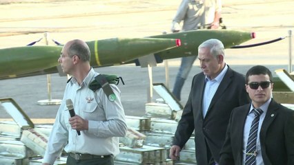 Netanyahou présente des armes envoyées selon lui par l'Iran vers Gaza