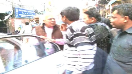 Kapil Sibal supports EC ban on free tea at NaMo tea stalls