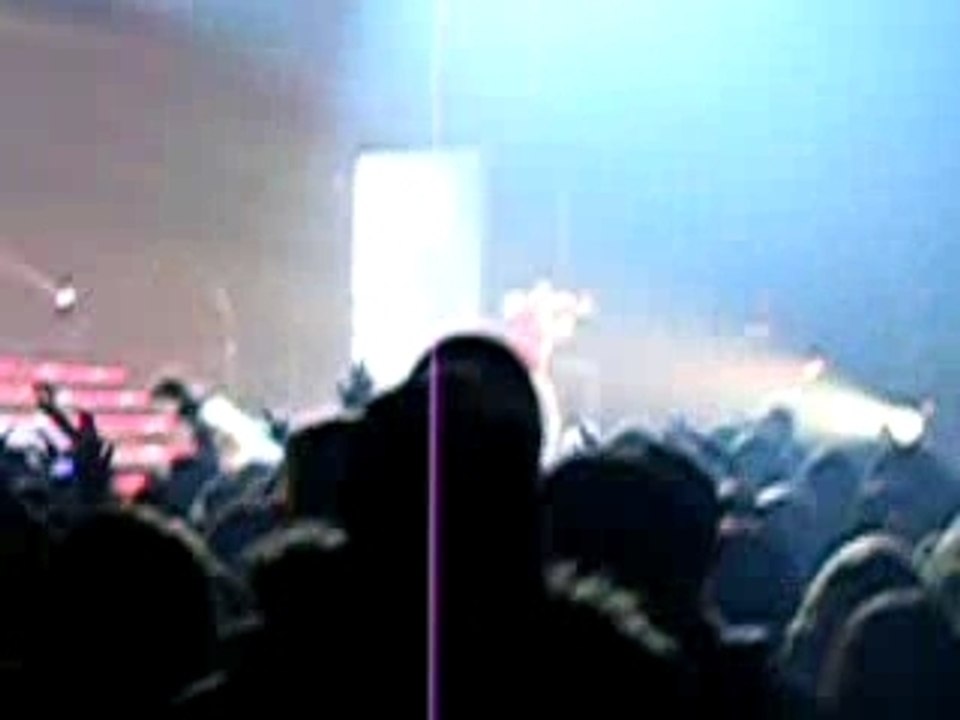 Suite entrée sur scene