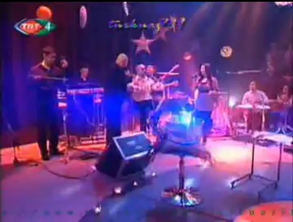 Hülya POLAT & GRUP MECAZ & Sabahattin GÜLÜMSER-İnce Giyerim İnce