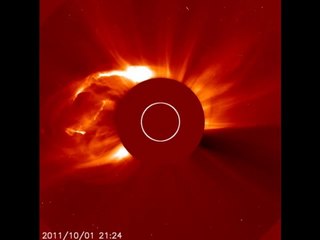 Αντικείμενο Προκαλεί Έκρηξη Στον Ήλιο