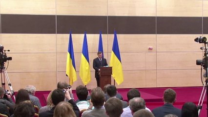 Yanukovych says still president, expects return to Kiev