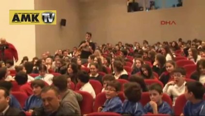 Tolga Zengin ''Sahada yalnız futbol oynanmalı"