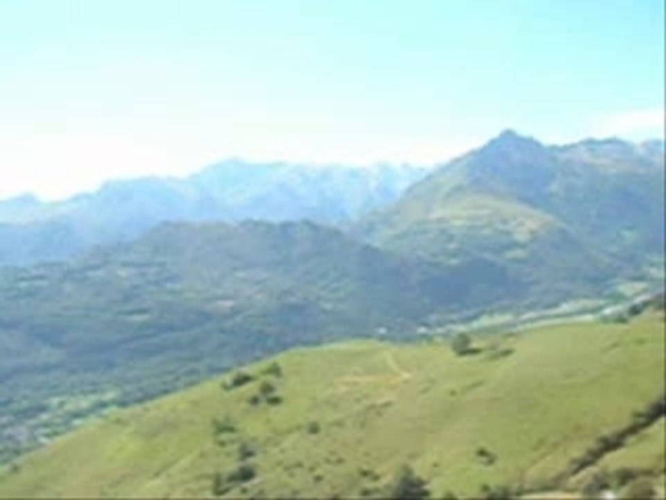 parapente ... en hautes pyrénées .....