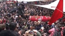 Berkin'imiz oyun oynadığı mahallesine son kez götürüldü