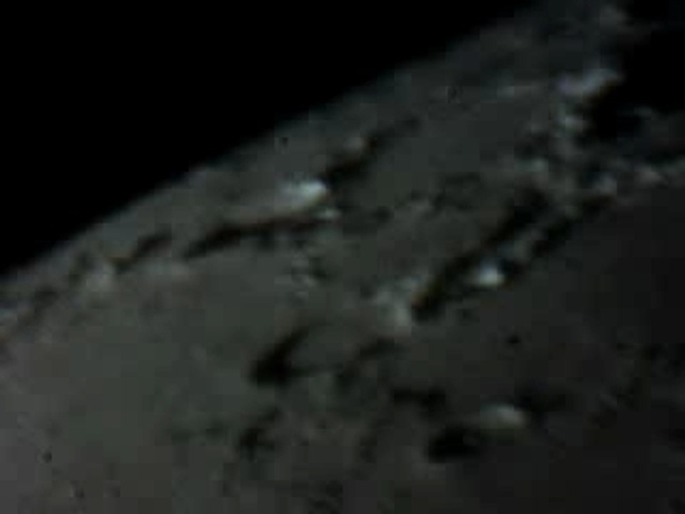 Turbulence-061013-lune-AuFoyer