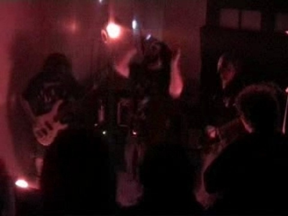 Suffering Seasons - A mother's cry live @ Avalanche 2004