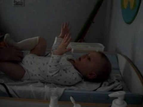 Robin et les petites marionnettes