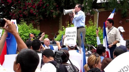 Protesto contra resultado das eleições em El Salvador