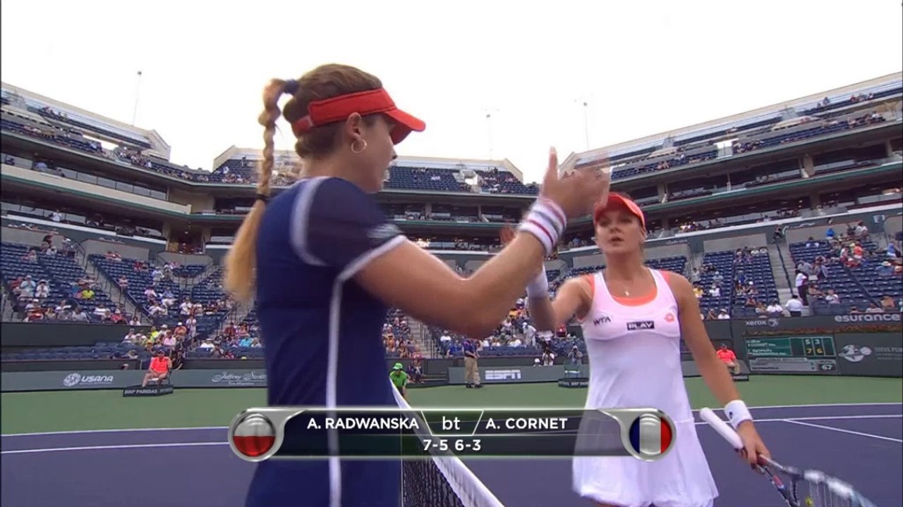 Radwanska breezes into the quarters