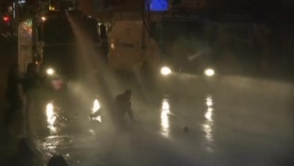 Clashes go into the night in Turkey
