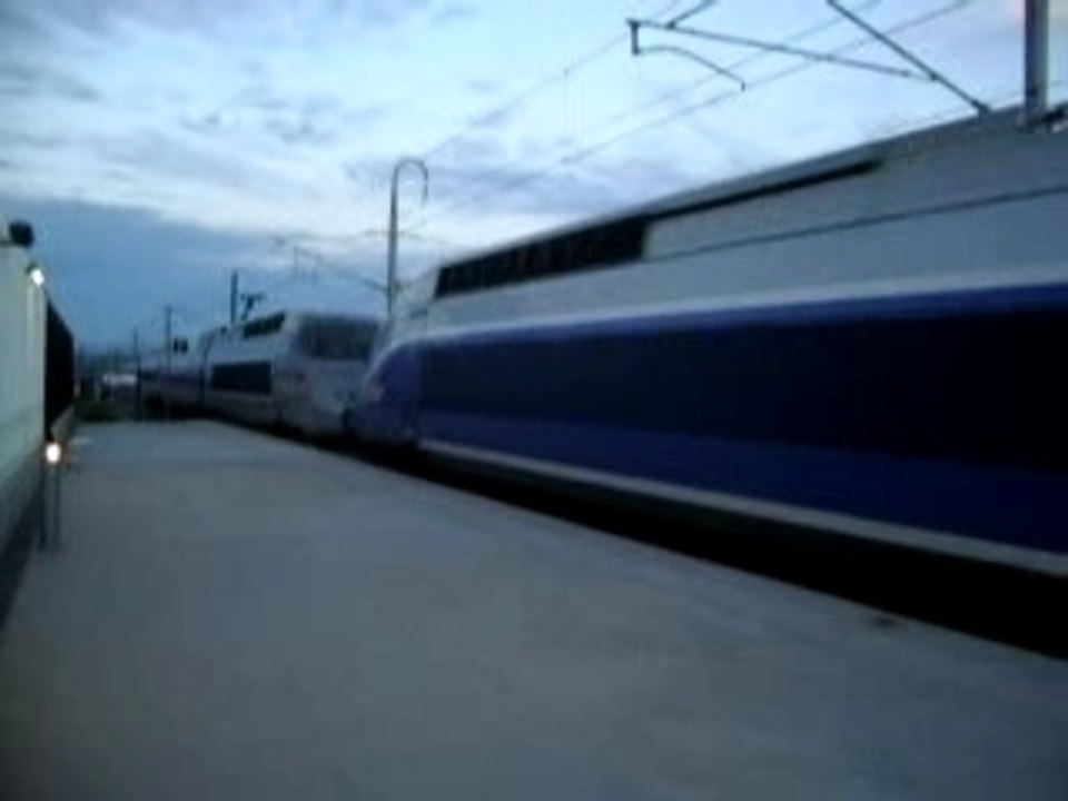 départ du tgv atlantique et du duplex