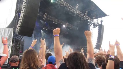 Trivium - Pull Harder On The Strings Of Your Martyr - Live - Soundwave 2014