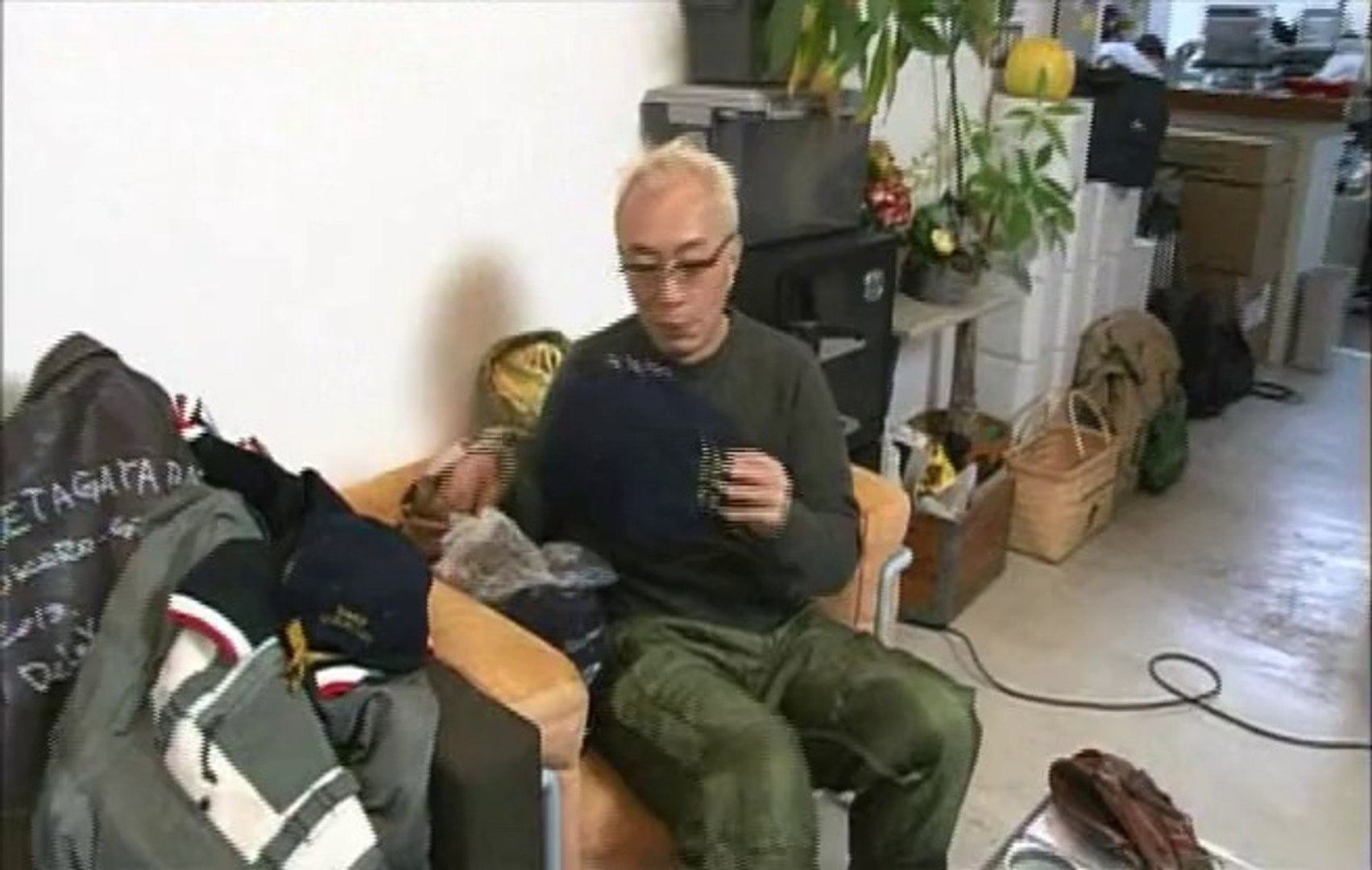 世田谷ベース 帽子をカッコ良く見せる所さん流モディファイのススメ 動画 Dailymotion