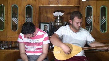 onur akyüz-ömer faruk düzgün-uzun ince bir yoldayım (saz versiyonu)