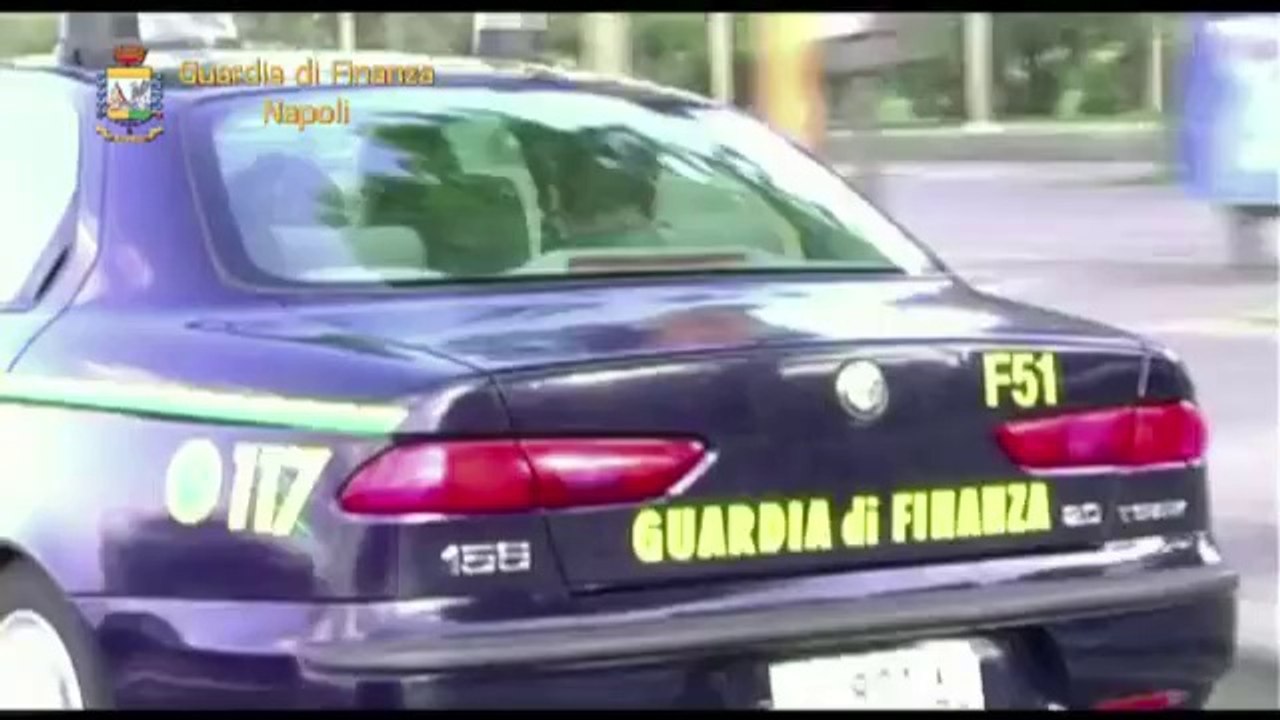 Napoli - Sequestro ovuli di cocaina all'aeroporto di Capodichino (11.03.14)