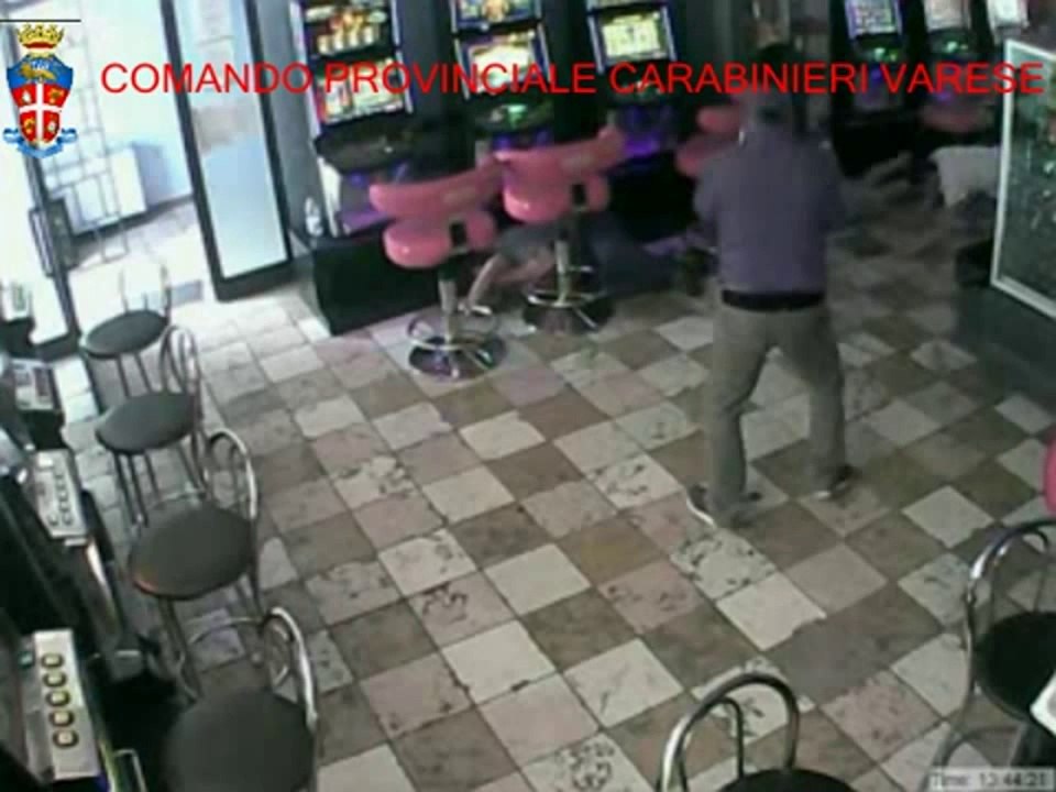 Saronno (VA) - La rapina alla sala slot (11.03.14)