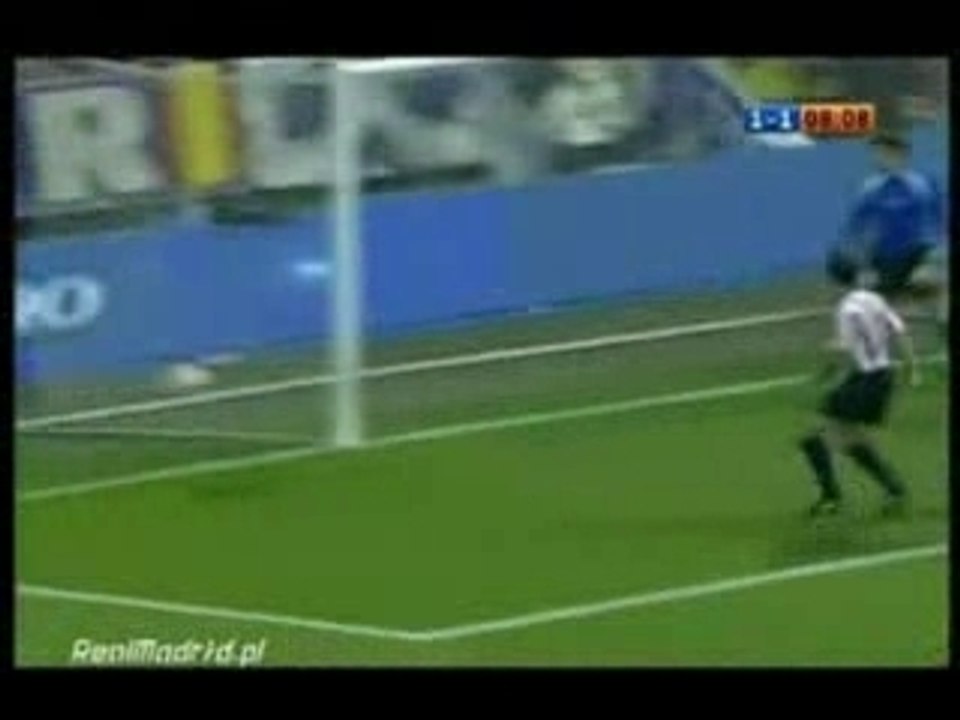 robinho VS leo messi